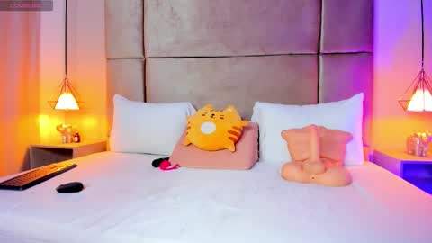 Snapshot of zafiro11_ chatting on 02.23.26 Zafiro online show from 02.23.26