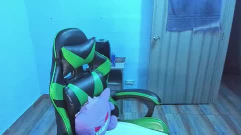 BiG Zafiro online show from 01.06.26