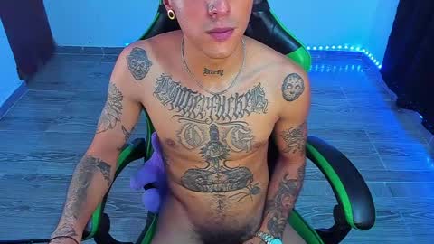 Snapshot of zafirocum chatting on 05.16.26 BiG Zafiro online show from 05.16.26