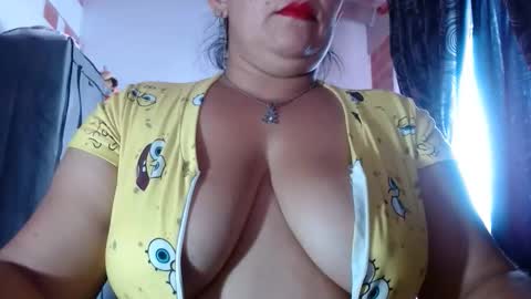 Snapshot of zahi_willx chatting on 05.03.26 Zahi ... wants to play with everyone...yessss online show from 05.03.26