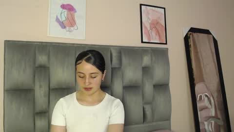 Snapshot of zaida_1 chatting on 05.06.26 Zaida online show from 05.06.26