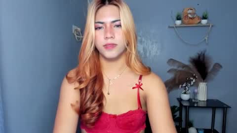 Snapshot of zairaaaaa chatting on 06.19.26 Zai online show from 06.19.26