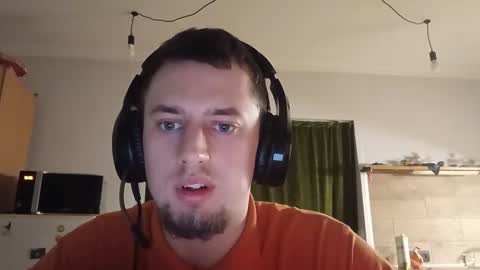 Snapshot of zairekane chatting on 03.04.26 Zack online show from 03.04.26