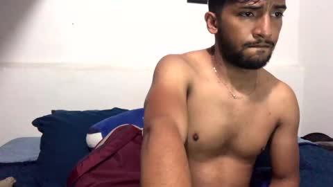 Snapshot of zaleh436460 chatting on 01.21.25 RAJ online show from 01.21.25