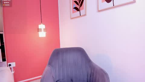 Snapshot of zamira_taylor chatting on 05.15.26 zamira_taylor online show from 05.15.26