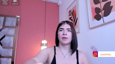Snapshot of zamira_taylor chatting on 05.24.26 zamira_taylor online show from 05.24.26
