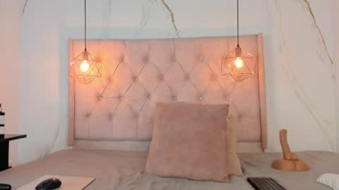 ZAMIRA online show from 04.07.26