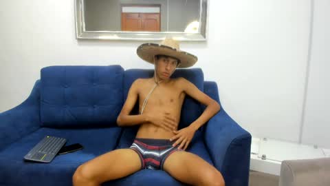 Snapshot of zane_belville chatting on 05.22.26 Zane Belville online show from 05.22.26
