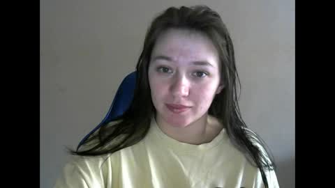 Snapshot of zara_golden chatting on 01.27.25 chaturcum online show from 01.27.25