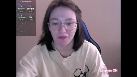 Snapshot of zara_golden chatting on 02.26.25 chaturcum online show from 02.26.25