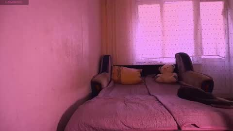 Snapshot of zara_golden chatting on 09.15.25 chaturcum online show from 09.15.25