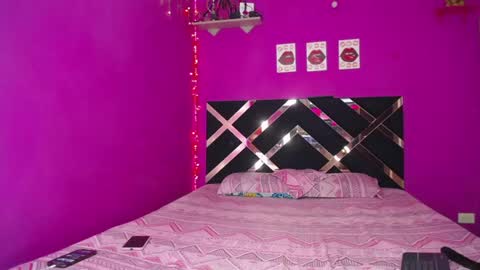 Snapshot of zara_tattoox chatting on 01.30.25 ZARA ANYELINA online show from 01.30.25