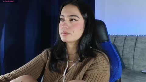 Snapshot of zaradames_ chatting on 04.24.26 zaradames_ online show from 04.24.26
