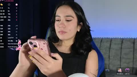 Snapshot of zaradames_ chatting on 06.04.26 zaradames_ online show from 06.04.26