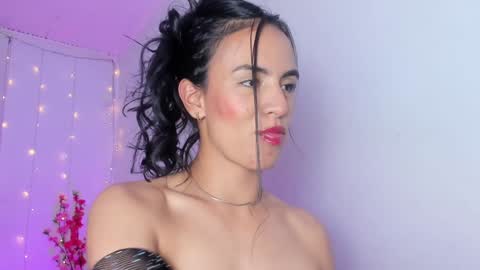Snapshot of zaradulce chatting on 12.12.24 Zara . online show from 12.12.24