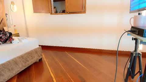 Zarah Andrews online show from 12.16.25