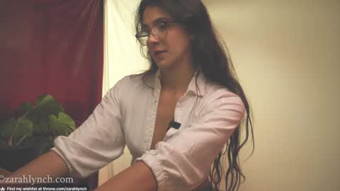 Snapshot of zarahlynch chatting on 01.07.25 Miss Lynch   Next show  2911 online show from 01.07.25