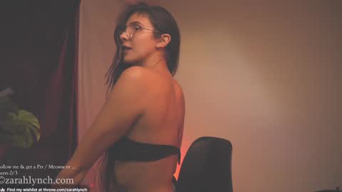 Snapshot of zarahlynch chatting on 01.16.25 Miss Lynch   Next show  2911 online show from 01.16.25