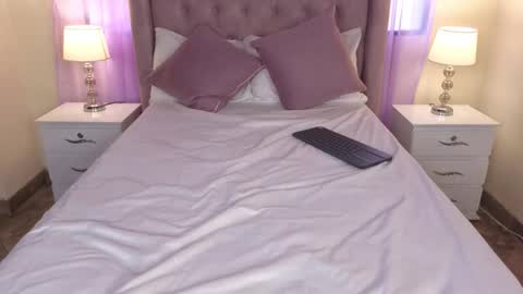 ZaraQuiinn online show from 09.13.25