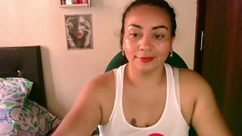Snapshot of zaray_45bella chatting on 05.05.26 zaray online show from 05.05.26