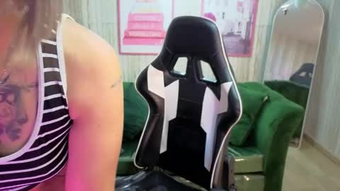 Isabella online show from 04.14.26