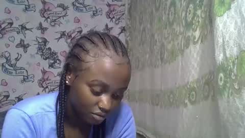 Snapshot of zarinamarlin chatting on 05.20.26 zarinamarlin online show from 05.20.26