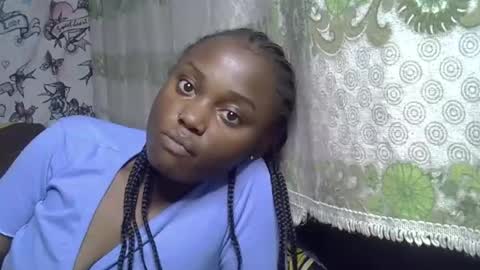 Snapshot of zarinamarlin chatting on 05.22.26 zarinamarlin online show from 05.22.26