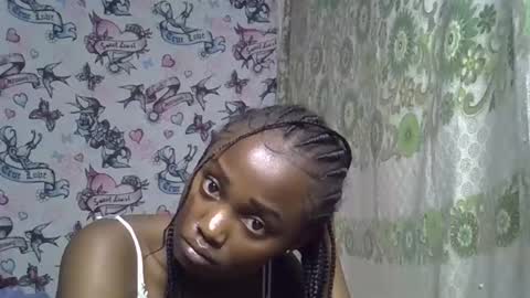 Snapshot of zarinamarlin chatting on 05.23.26 zarinamarlin online show from 05.23.26
