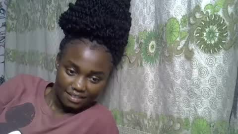 Snapshot of zarinamarlin chatting on 06.15.26 zarinamarlin online show from 06.15.26