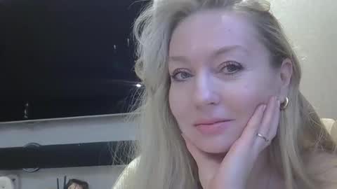 Zarina Swift online show from 02.01.25