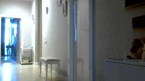 Snapshot of zarinaswift chatting on 06.20.26 Zarina Swift online show from 06.20.26