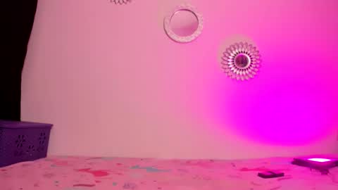 Zaritha Li online show from 11.21.25