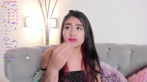 Snapshot of zayda_ chatting on 01.09.25 Zayda online show from 01.09.25