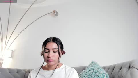 Snapshot of zayda_ chatting on 01.12.25 Zayda online show from 01.12.25