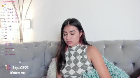 Snapshot of zayda_ chatting on 01.21.25 Zayda online show from 01.21.25