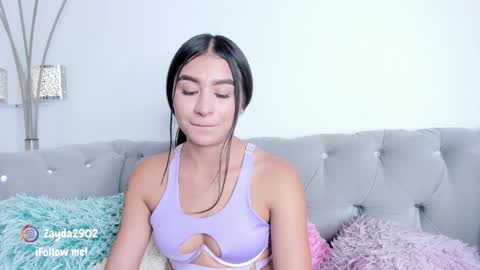 Snapshot of zayda_ chatting on 01.23.25 Zayda online show from 01.23.25