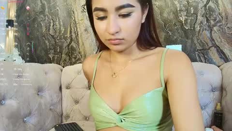 Snapshot of zayda_ chatting on 03.04.25 Zayda online show from 03.04.25