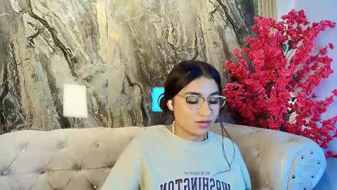 Snapshot of zayda_ chatting on 03.08.25 Zayda online show from 03.08.25