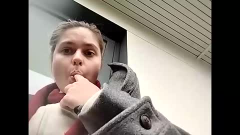 Snapshot of zazbella chatting on 01.16.26 zazbella online show from 01.16.26