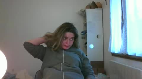 Snapshot of zazbella chatting on 02.01.26 zazbella online show from 02.01.26