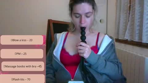 Snapshot of zazbella chatting on 02.01.26 zazbella online show from 02.01.26