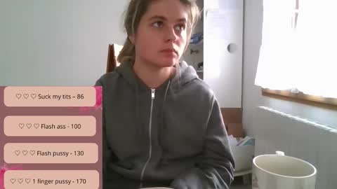 Snapshot of zazbella chatting on 02.02.26 zazbella online show from 02.02.26