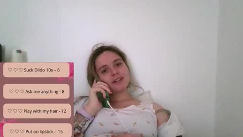 Snapshot of zazbella chatting on 02.05.26 zazbella online show from 02.05.26