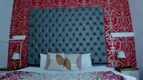 Karolyne online show from 02.10.25