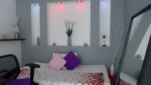 Karolyne online show from 02.27.25