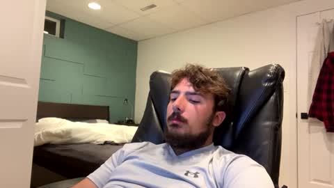 Snapshot of zebsterama chatting on 09.18.25 zebsterama online show from 09.18.25