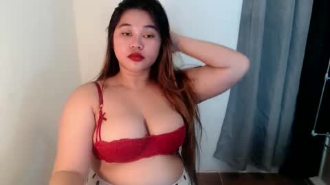 Snapshot of zeeel_x chatting on 05.29.26 Zeeel online show from 05.29.26