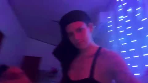 zellaxobella online show from 01.11.25