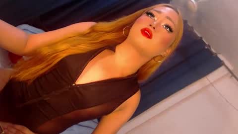 Snapshot of zemi_max chatting on 05.29.26 zemi_max online show from 05.29.26