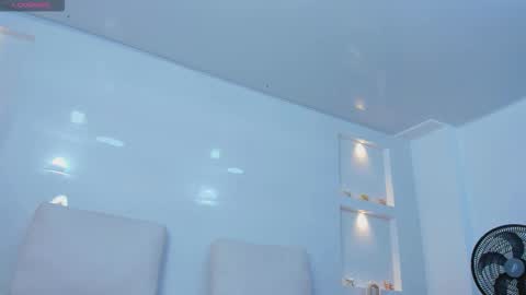 Zenda Evans online show from 03.31.26